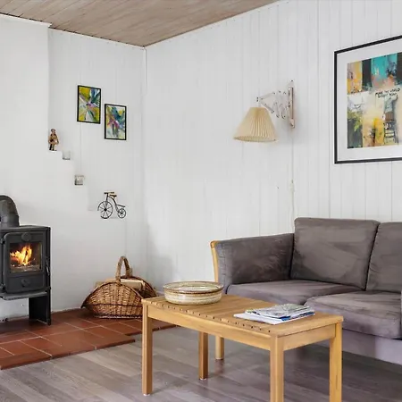 1582-aakirkeby-boesparken-2 * Vester Somarken