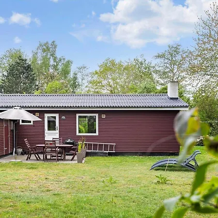 1582-aakirkeby-boesparken-2 * Vester Somarken