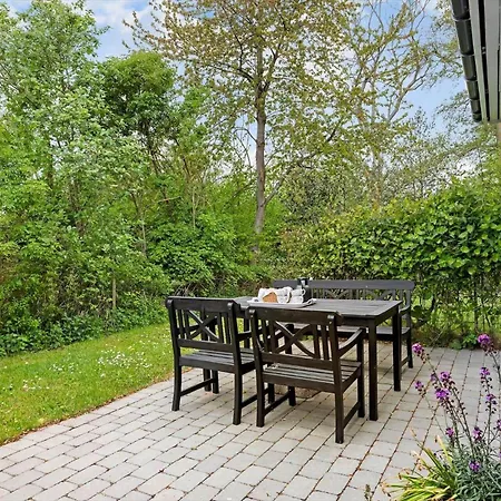 1582-aakirkeby-boesparken-2 *