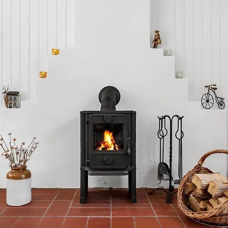 1582-aakirkeby-boesparken-2 Semesterbostad