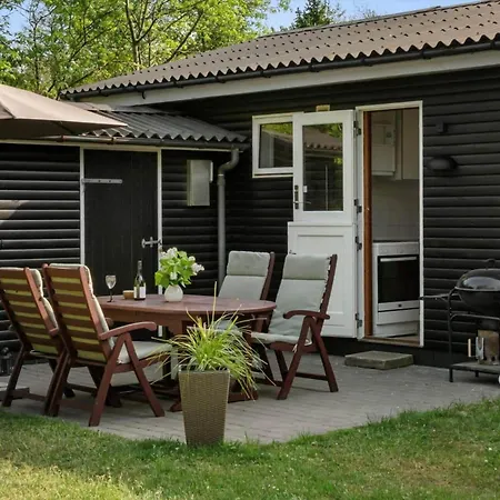 1582-aakirkeby-boesparken-2 *