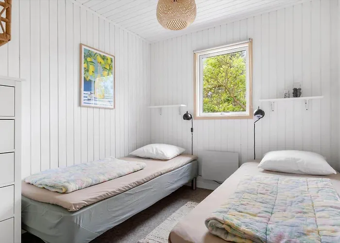 Σπίτι διακοπών 1582-aakirkeby-boesparken-2 Vester Somarken